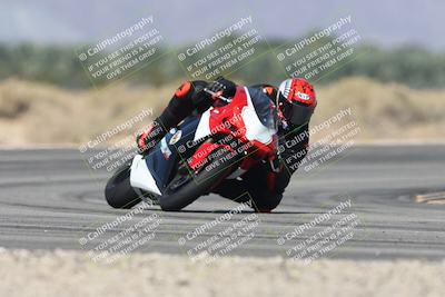 media/Oct-13-2025-Moto Forza (Mon) [[a66d839500]]/3-B Group/Session 3 (Turn 16)/